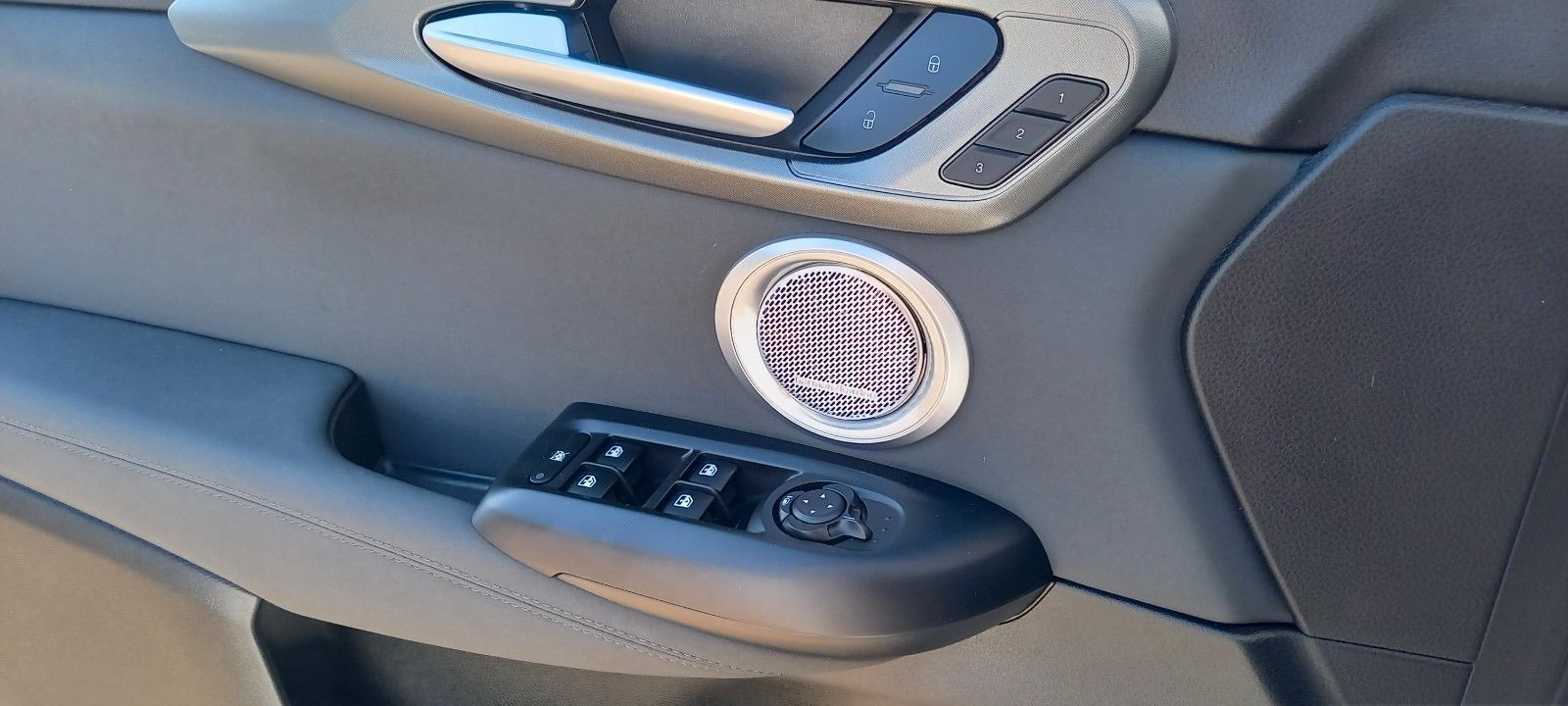 Alfa Romeo TI 160 PS Hybrid  AT Winter Navi HARMAN Kar