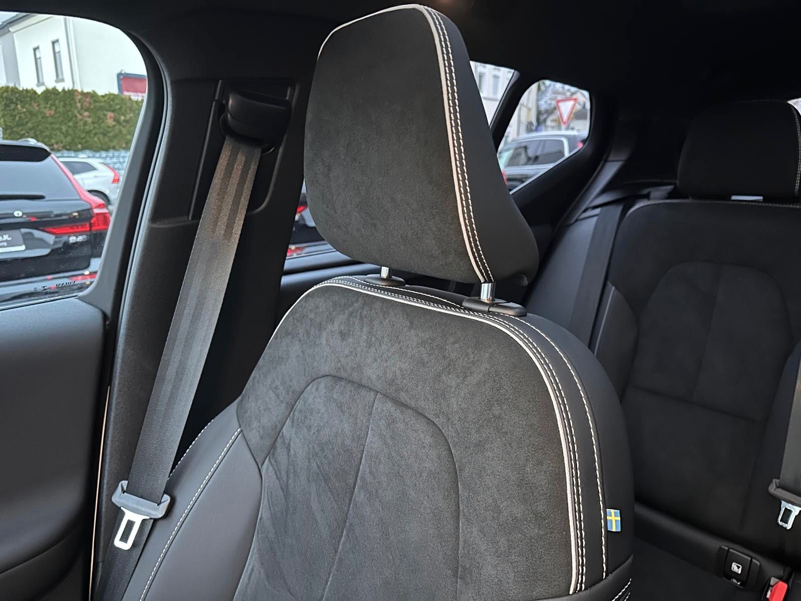 Volvo XC40 Twin AWD Ultimate AHK,Pano,360°,BLIS,ACC