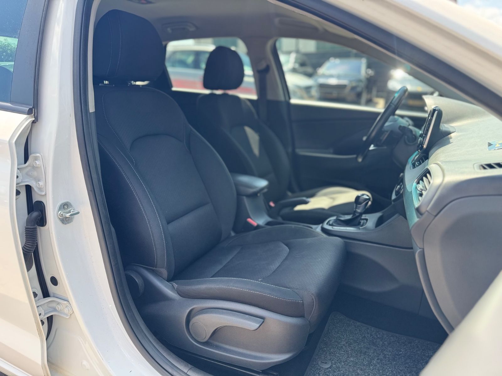 Hyundai i30 - Samsaru's Car Outlet