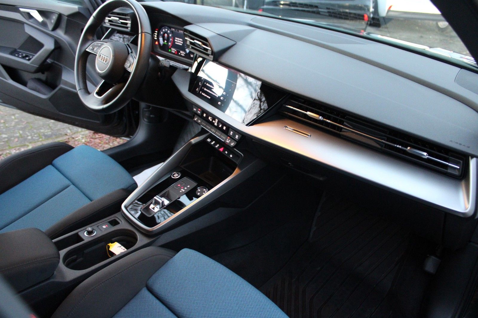 Audi A3 Sportback 35 TFSI advanced *V-Cockpit*Sitzhei