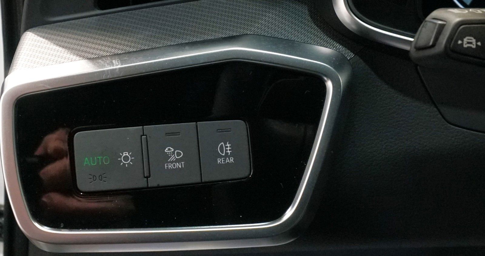 Audi A6 Avant 40 TDI quattro S-Line - Samsaru's Car Outlet