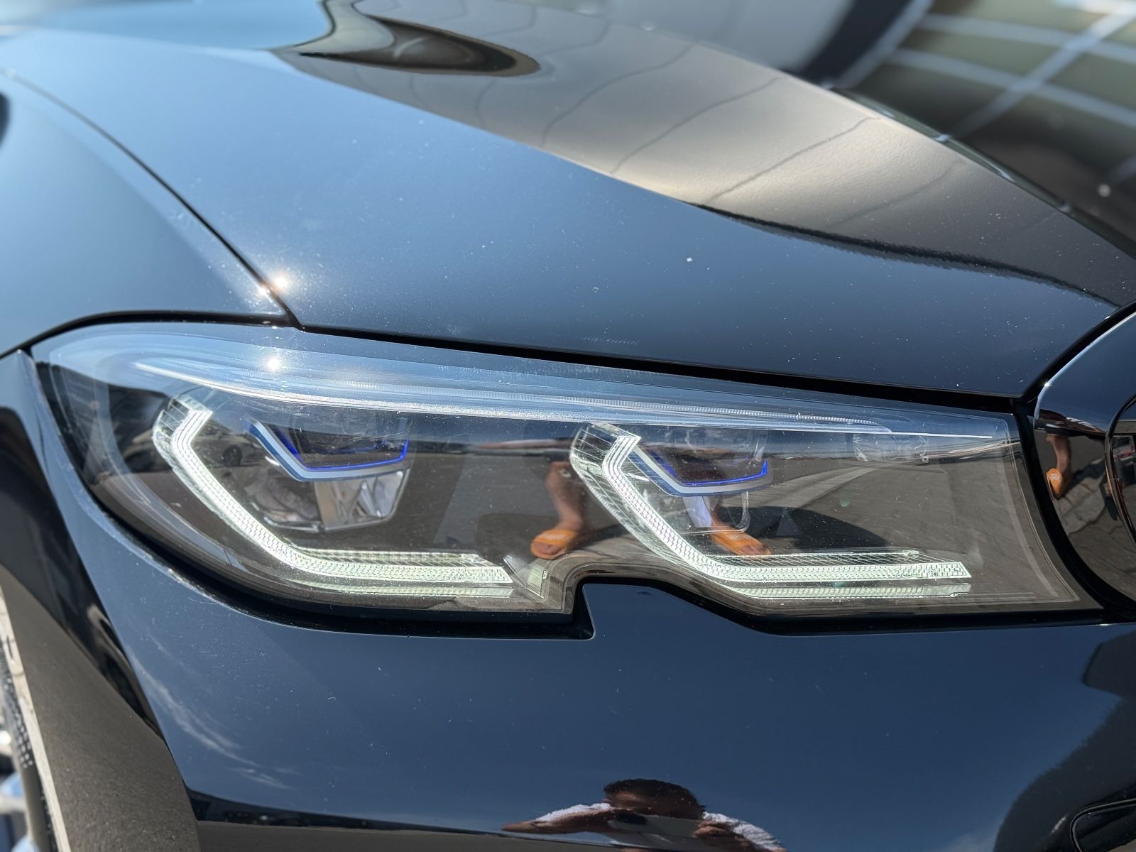 BMW 320 d - Samsaru's Car Outlet