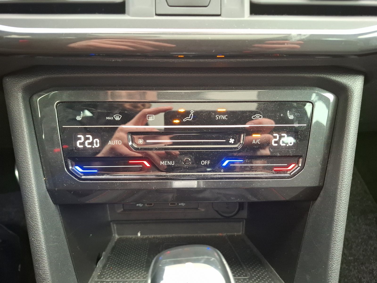 Seat Tarraco TSI FR DSG 4Drive LED AHK Navi AID Pano