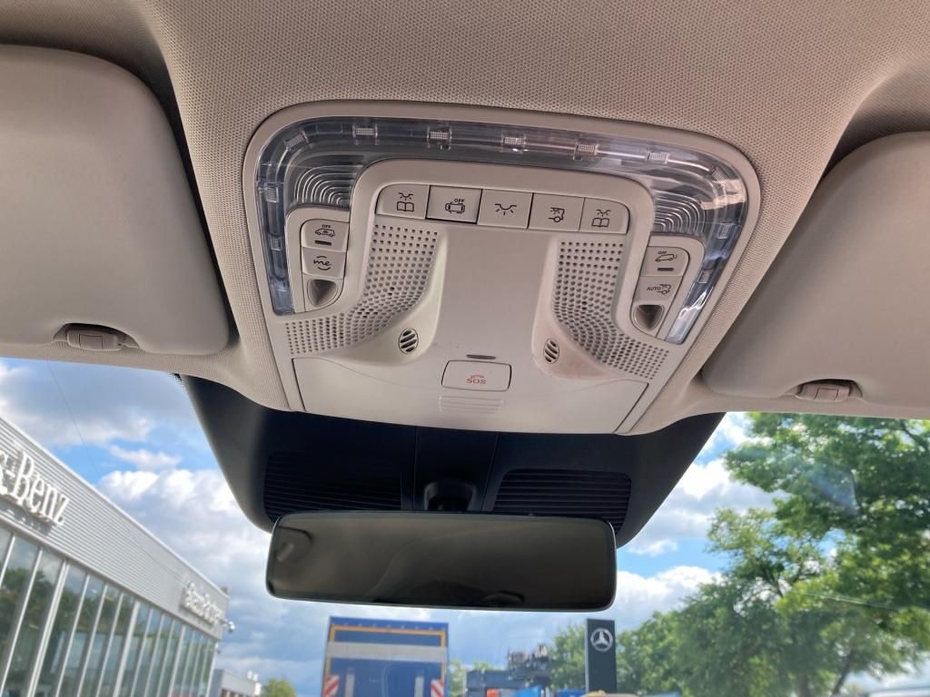 Mercedes-Benz V 300 d STYLE - Samsaru's Car Outlet