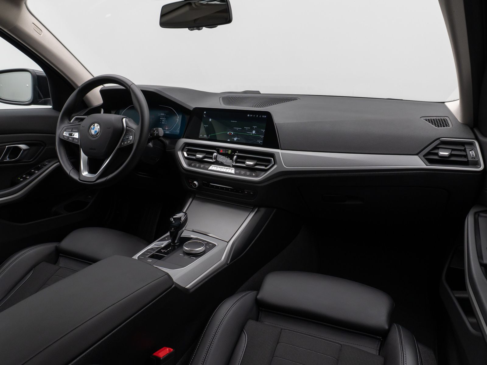 BMW 320d Sport - Samsaru's Car Outlet