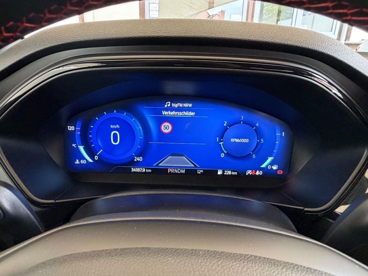 Ford Focus Turnier 1.5 EcoBlue ST-LineX *PANO*LED*KAM