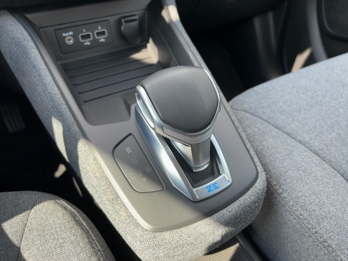Renault Zoe R110/Z.E. 50 Experience - Samsaru's Car Outlet