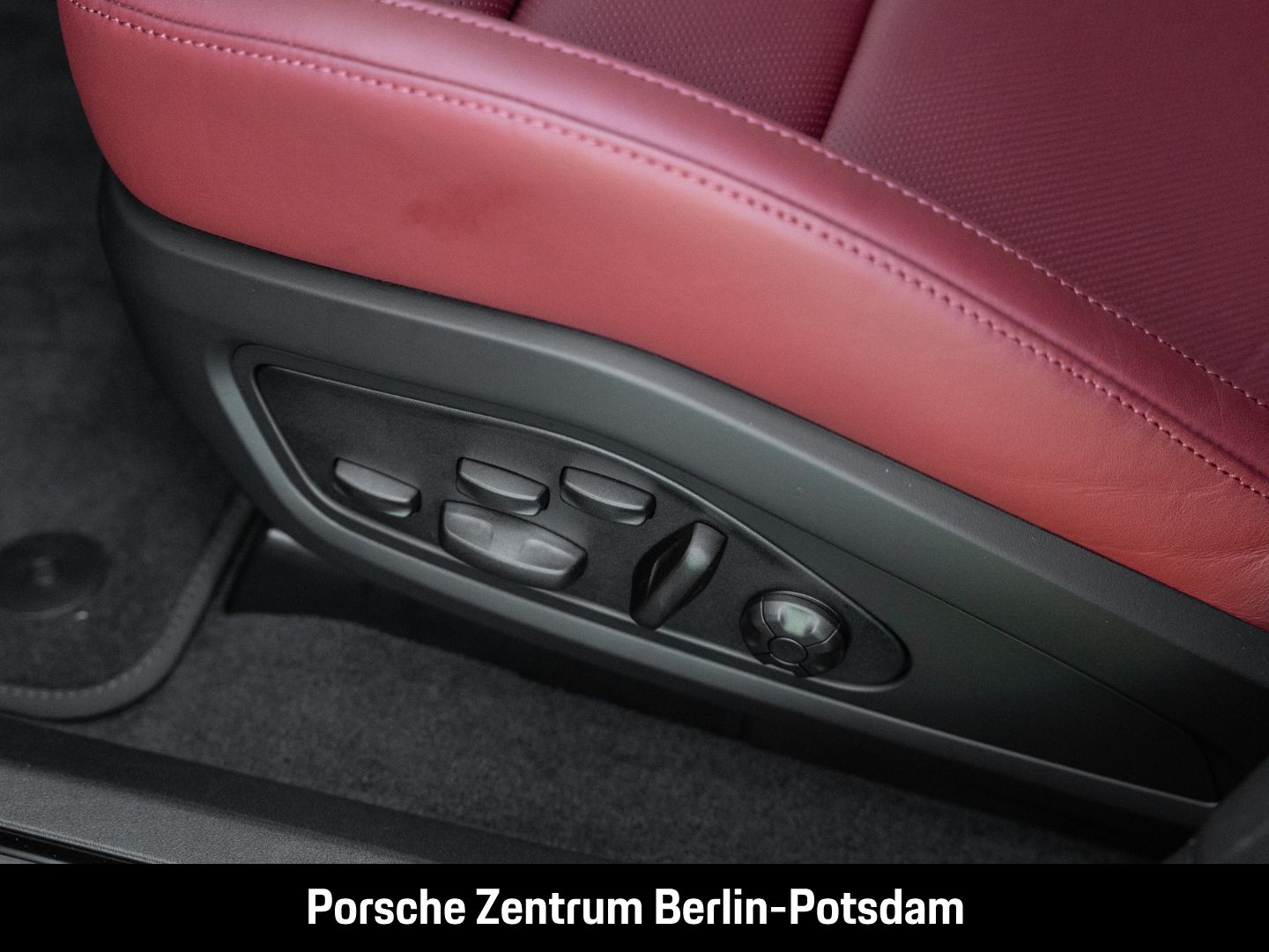 Porsche Taycan Turbo S BOSE Sport-Chrono Paket LED-Matri