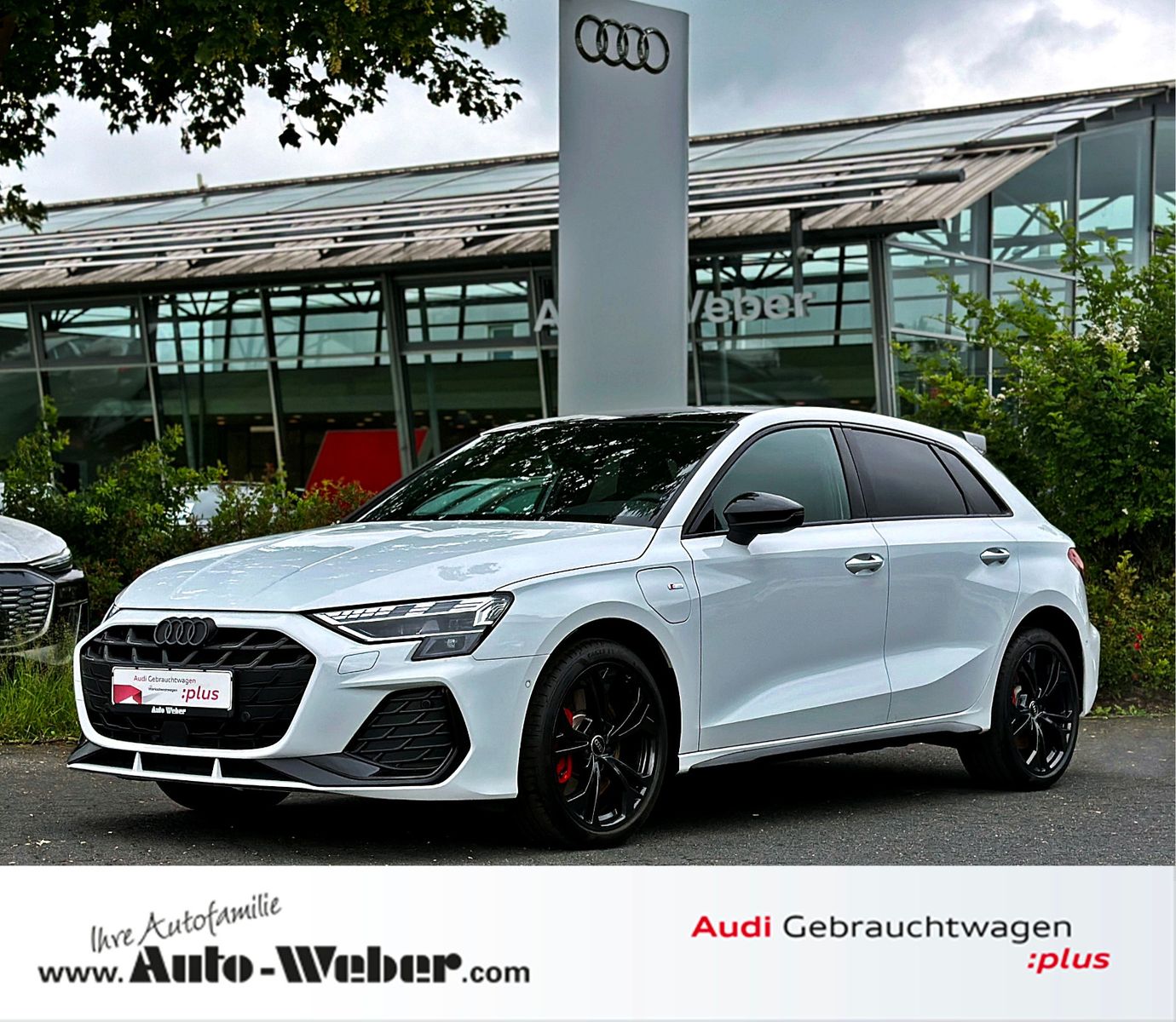 Audi A3 Sportback 45TFSIe S LINE BLACK PANO KAMRA VC+