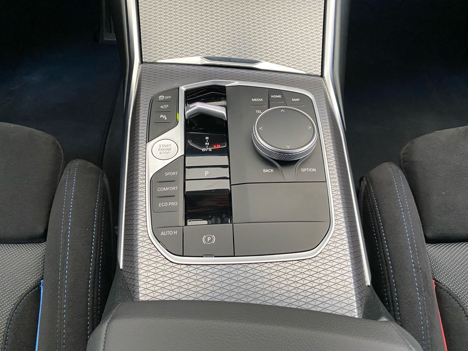 BMW 320d xDrive Touring M Sport LC Prof. ACC PA+ 19´