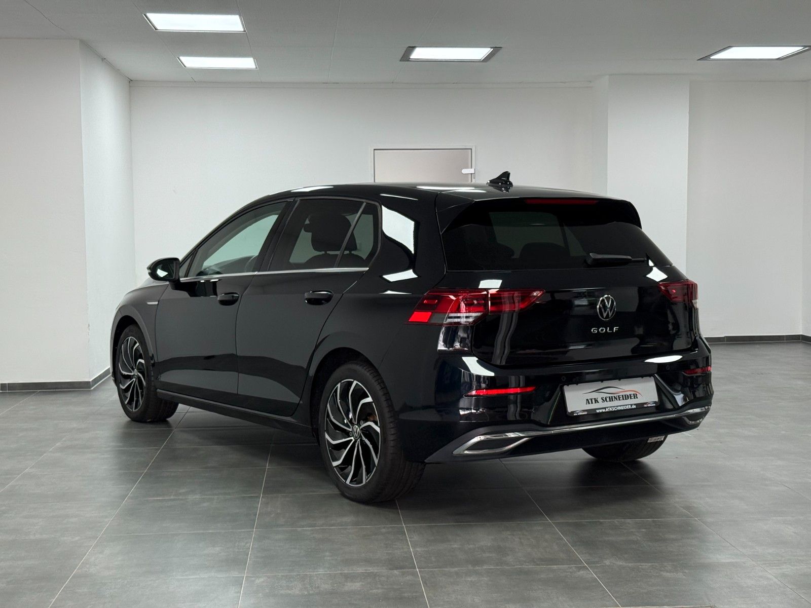 Volkswagen Golf 2.0 TSI/ACC/PANO/KAM/STHZ/AHK/MATRIX/AHK