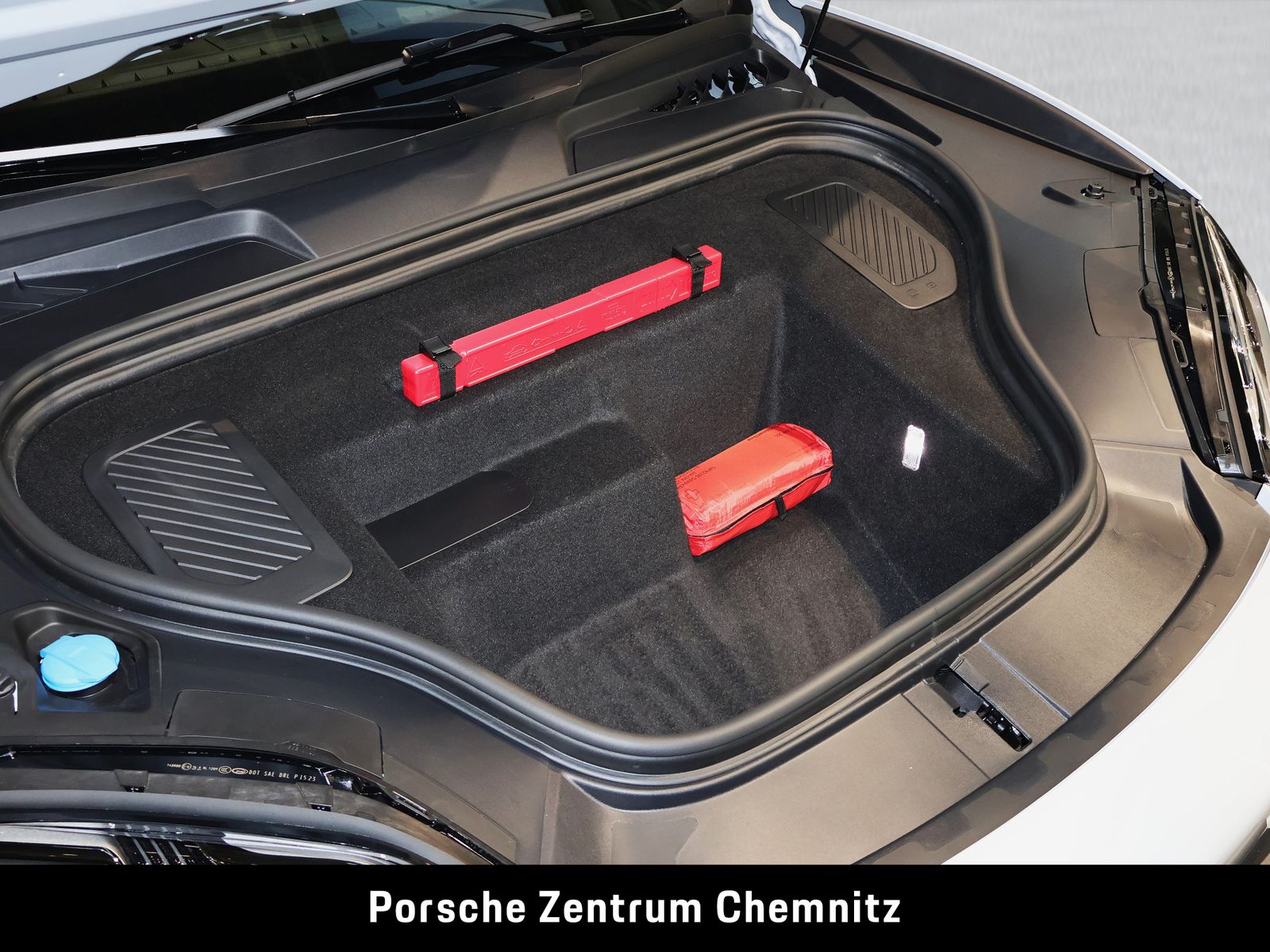 Porsche Macan 4 Electric BEV!;Pano;Luft;BOSE