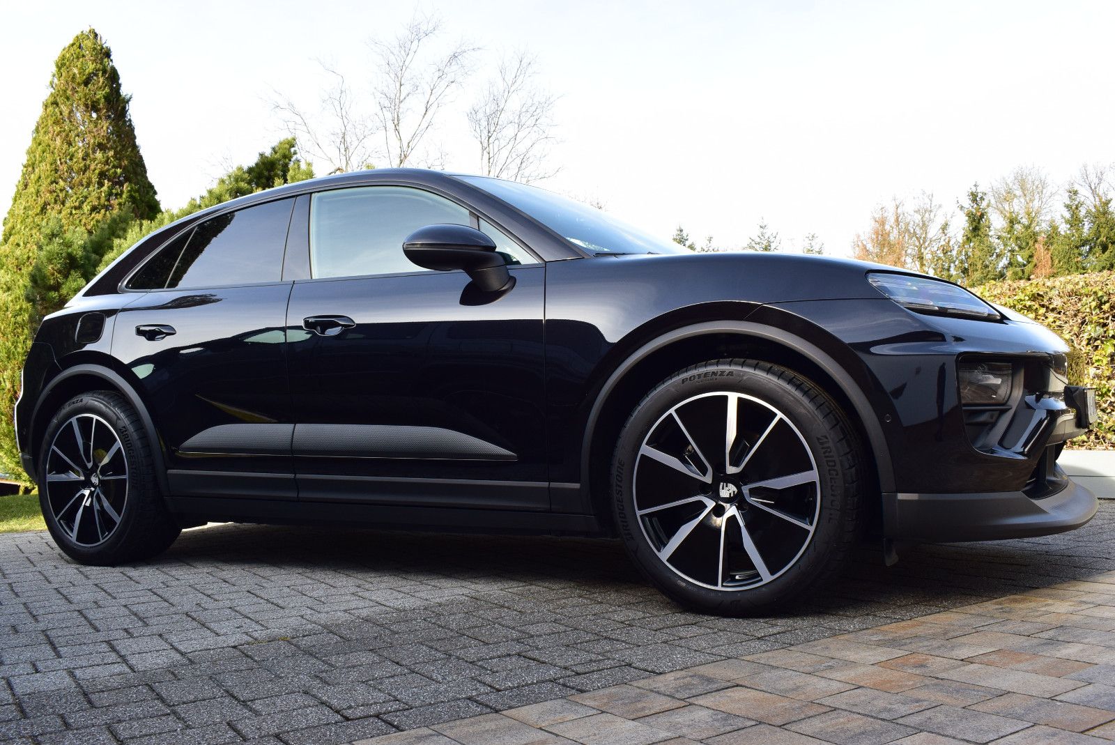 Porsche Macan 4 - Samsaru's Car Outlet