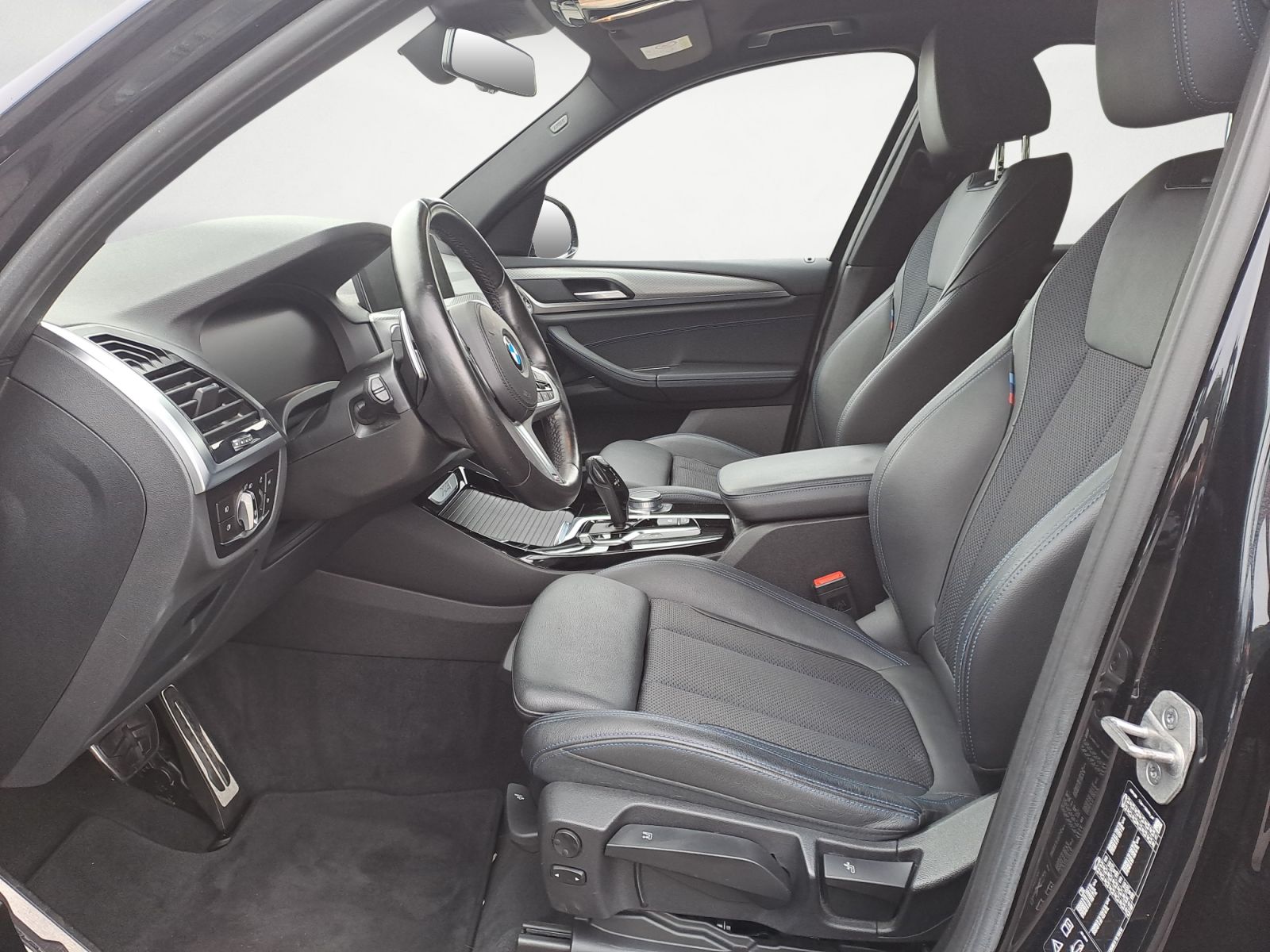 BMW X3 xDrive20d M Sportpaket - Samsaru's Car Outlet