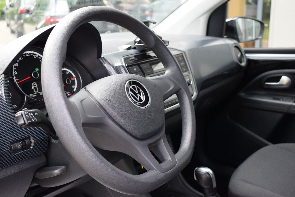 Volkswagen e-up! Move - Samsaru's Car Outlet