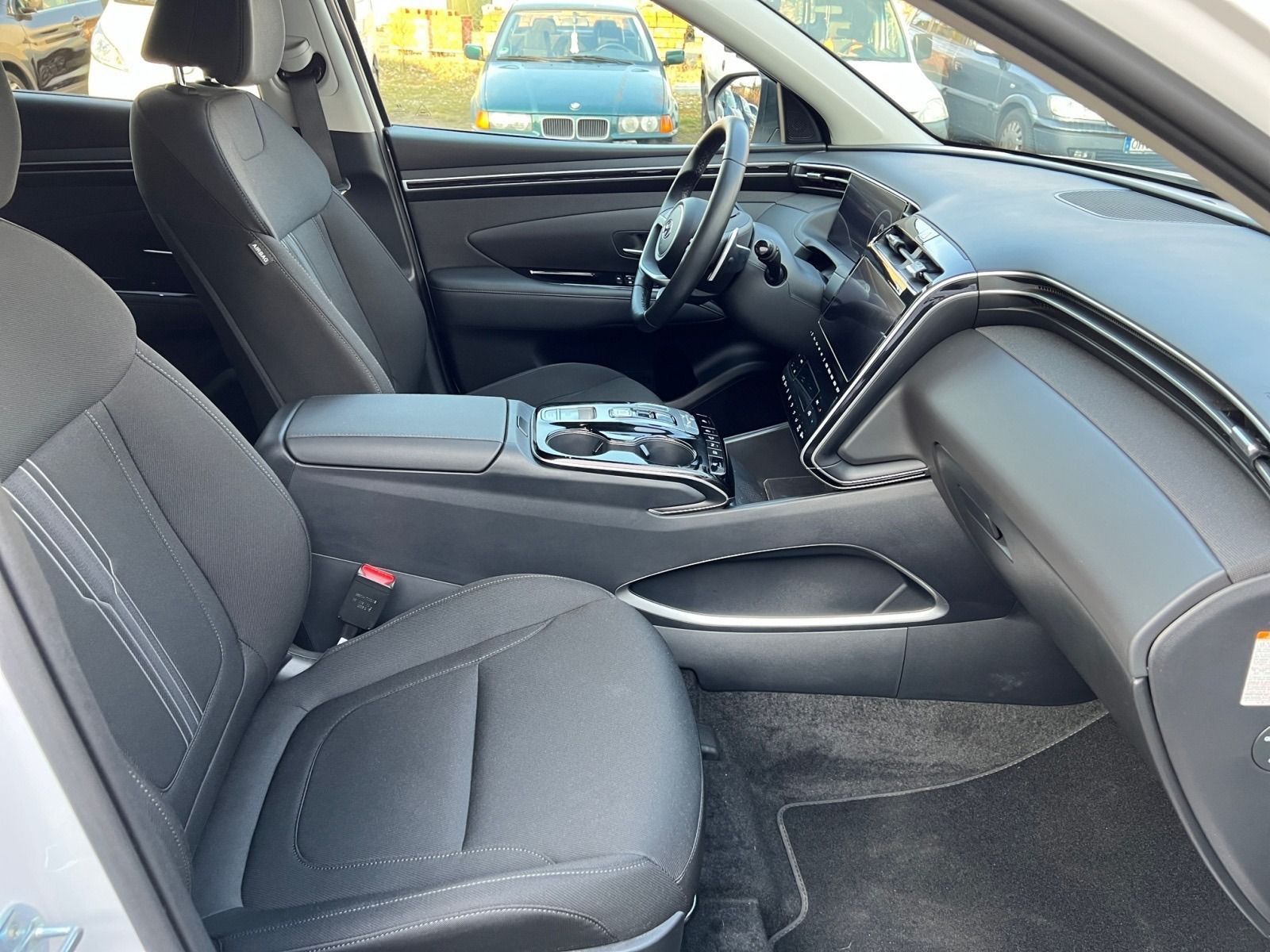 Hyundai Tucson 1.6 T-GDI Trend Plug-In Hybrid 4WD - Samsaru's Car Outlet