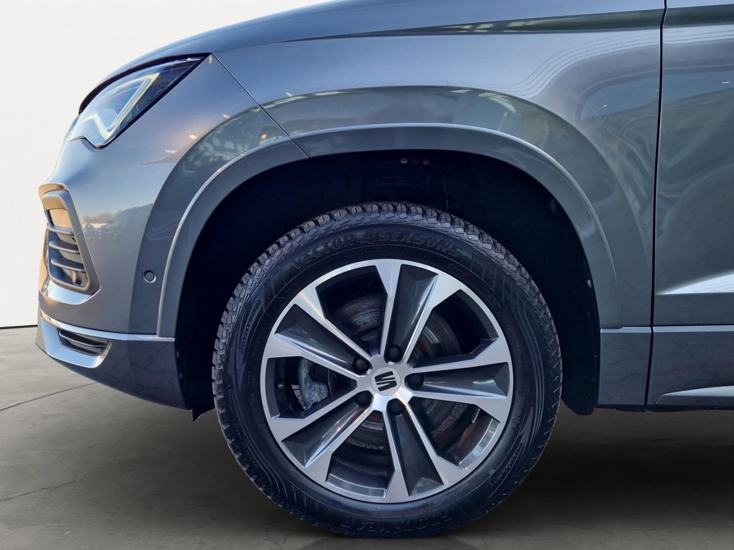 Seat Ateca 2.0 TDI DSG FR Alu LED AHK Kamera Navi ACC