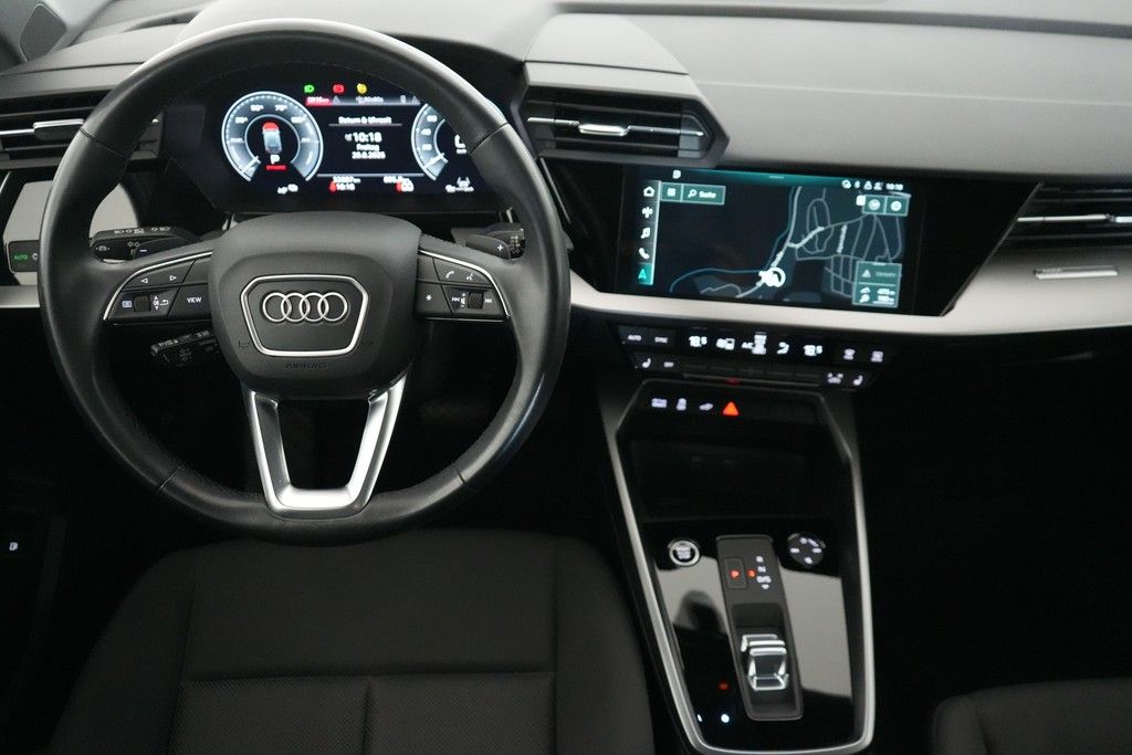 Audi A3 Sportback 40 TFSIe S tronic LED ACC Navi