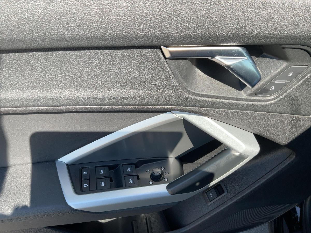 Audi Q3 Sportback 45 TFSI QU S-TR - Samsaru's Car Outlet