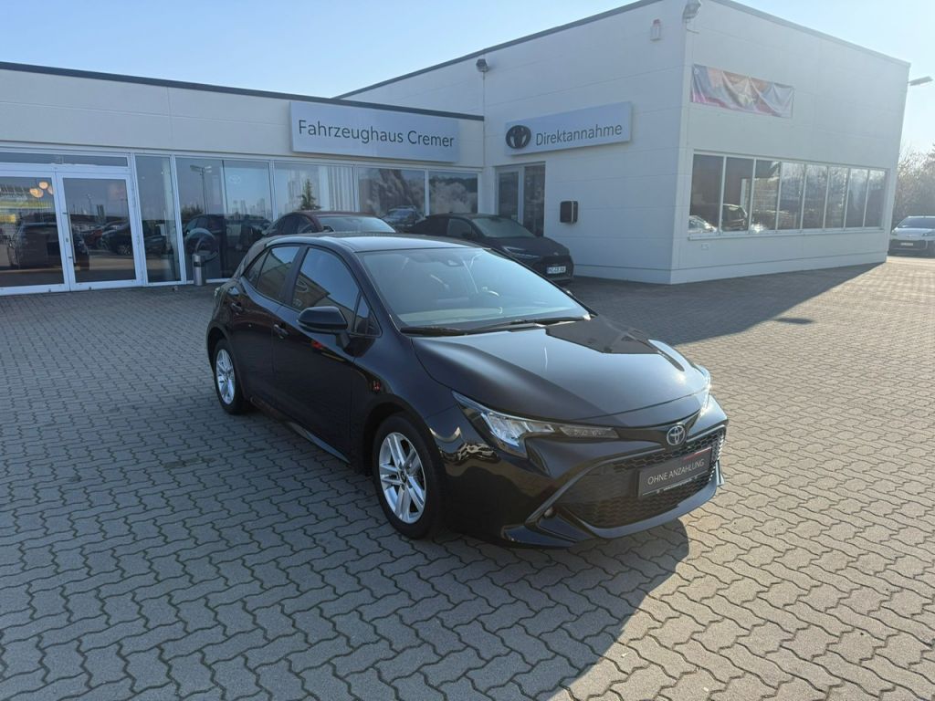 Toyota Corolla 1.8 Hybrid Business Edition