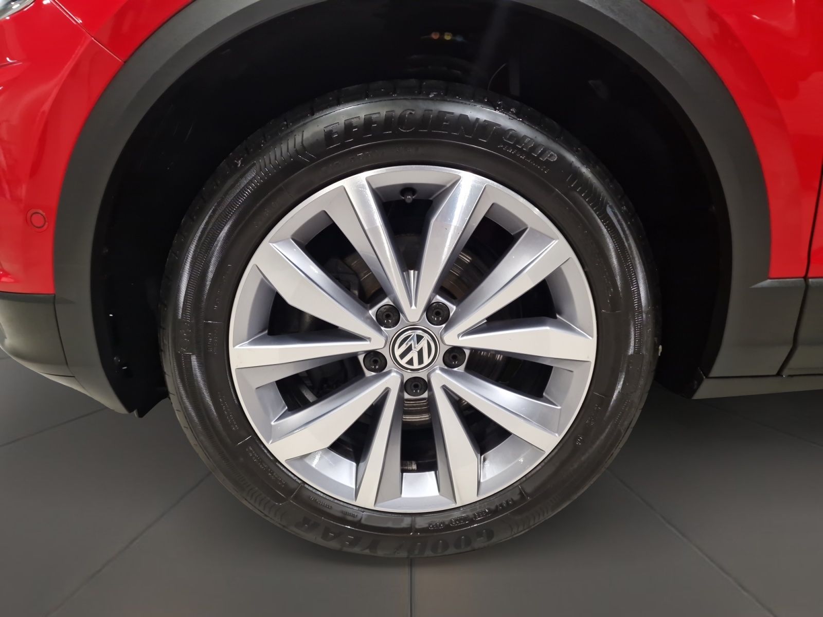 Volkswagen T-Roc 1.0 TSI Style - Samsaru's Car Outlet