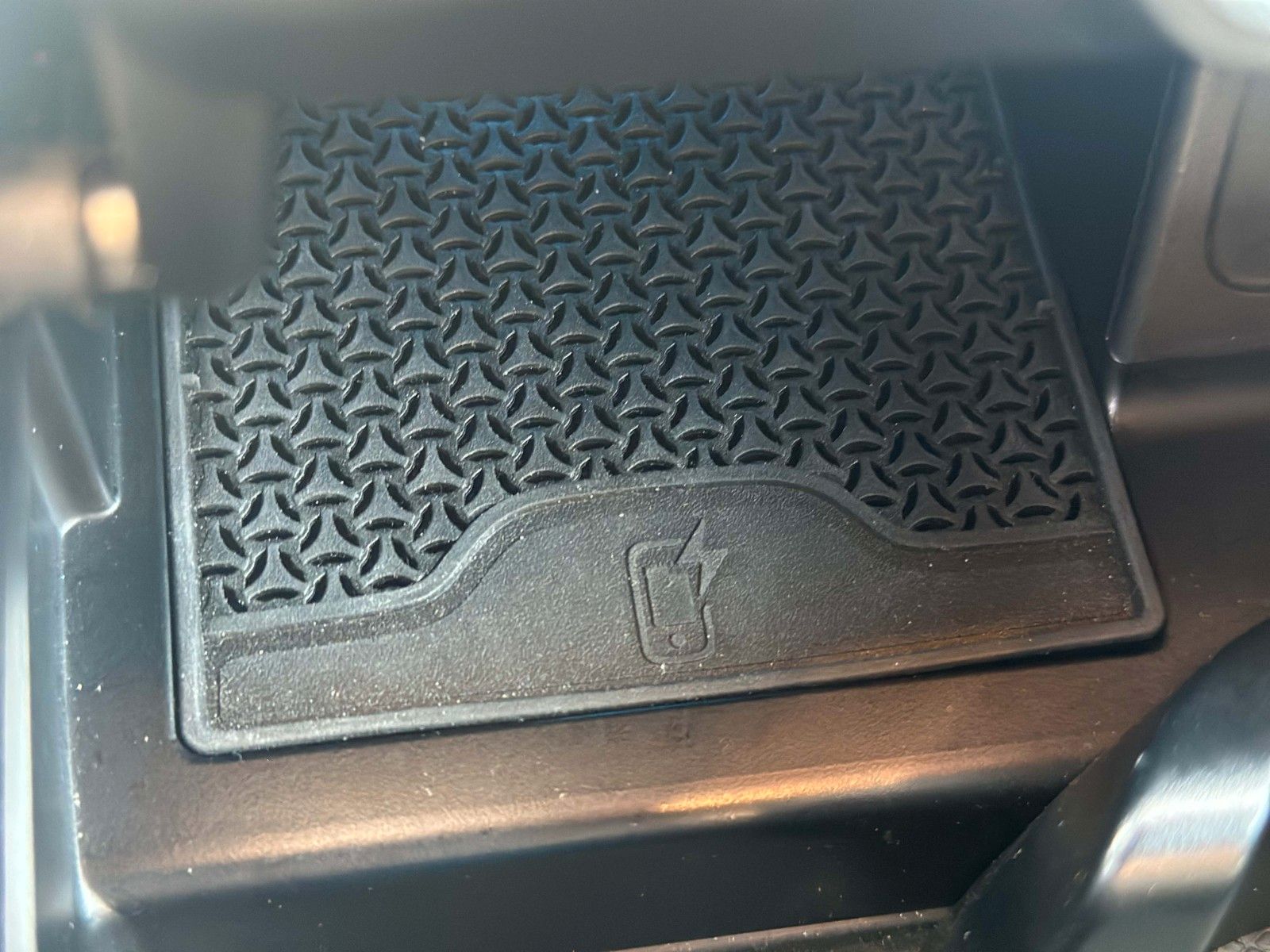 Mercedes-Benz C 200 C -Klasse Lim. 4Matic AMG Line - Samsaru's Car Outlet