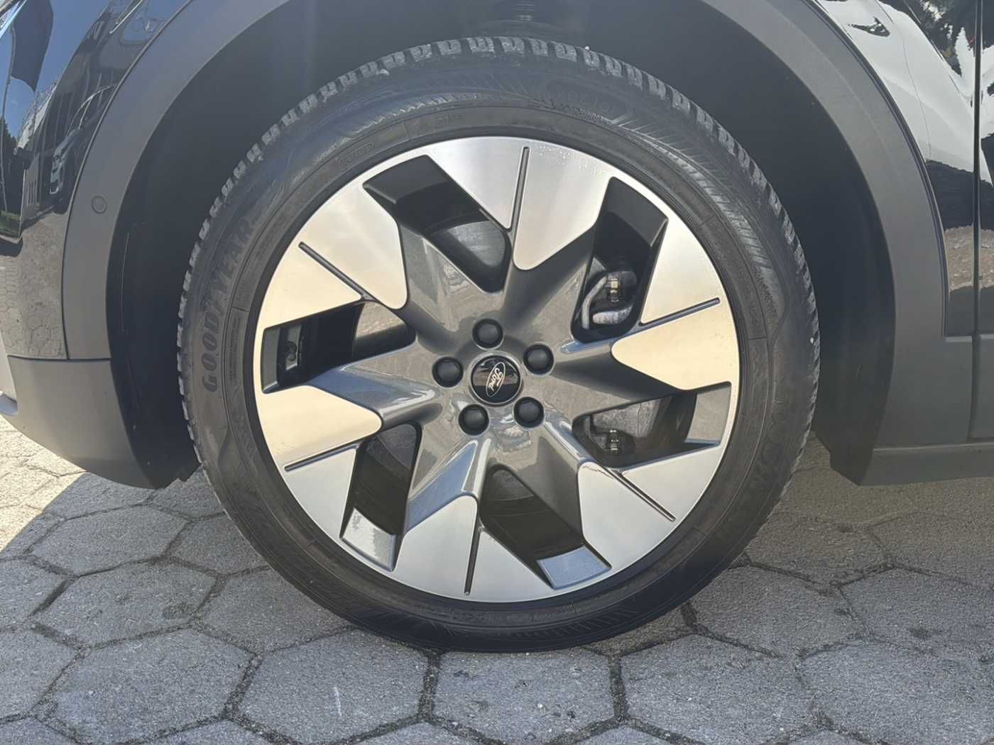 Ford Explorer Premium AWD Extended Range