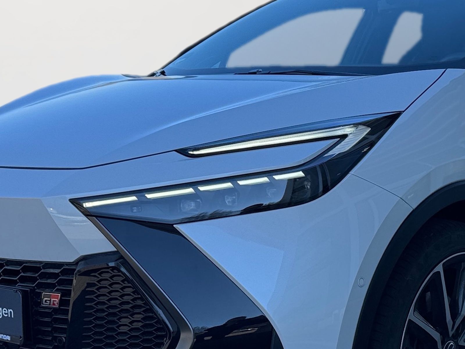 Toyota C-HR 2.0 Hybrid 4X4 GR Sport - Samsaru's Car Outlet
