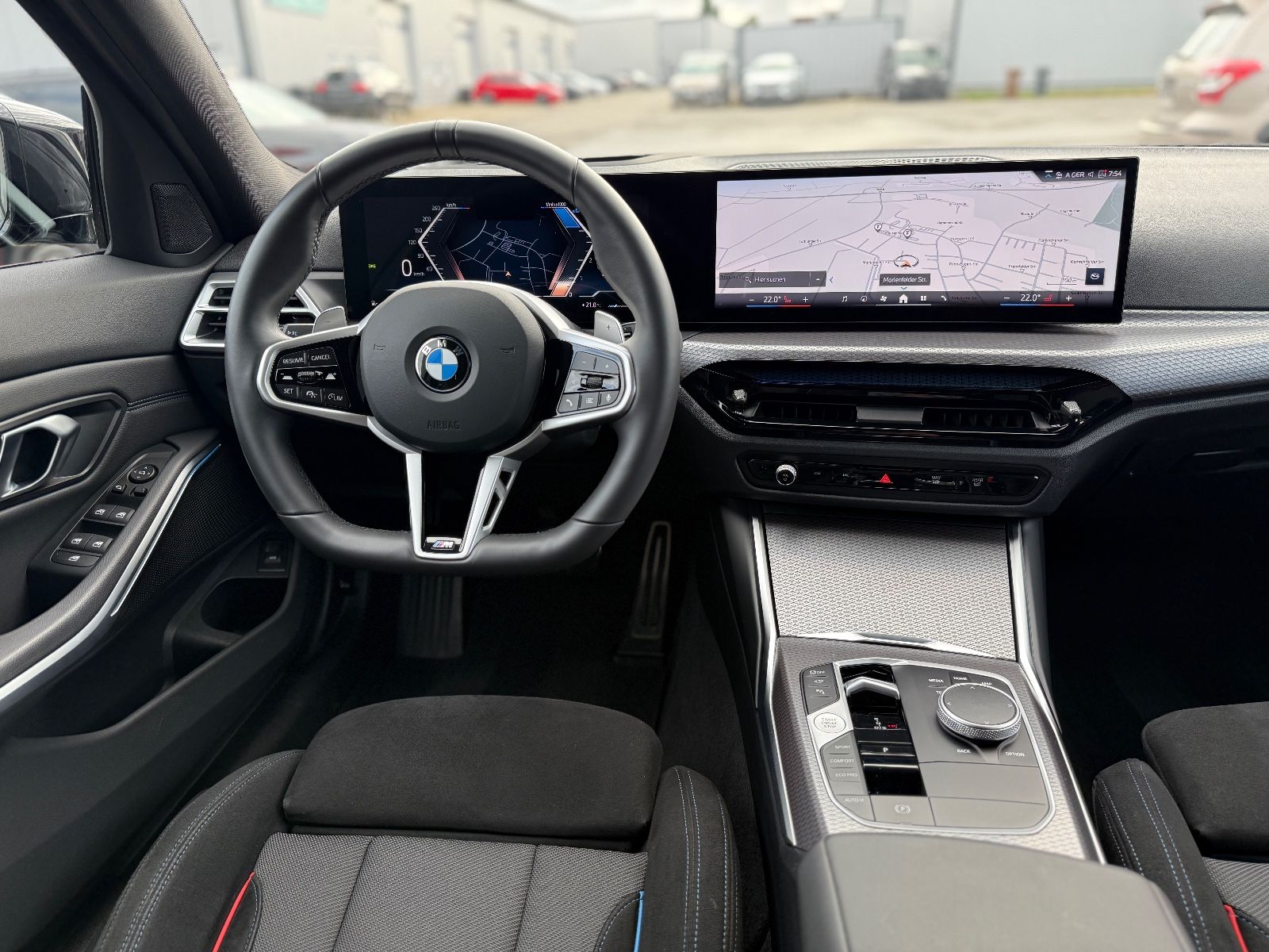 BMW 320 d xDrive M-SPORT FACELIFT AHK Innovation ACC