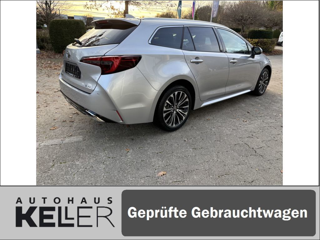Toyota Corolla 1.8 Hybrid Touring Sports Teamplayer