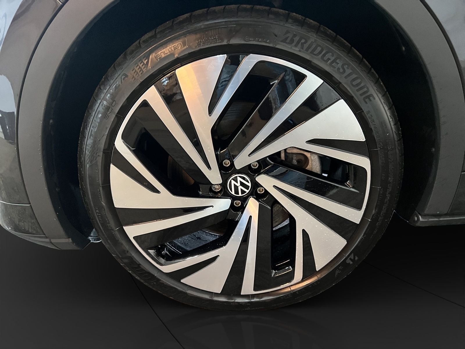 Volkswagen ID.4 GTX 4M AHK Pano Matrix LM 21" Navi 360° ACC