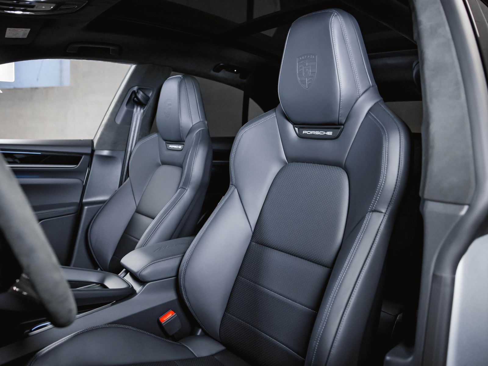 Porsche Macan 4S Electric Sport Chrono Panoramadach