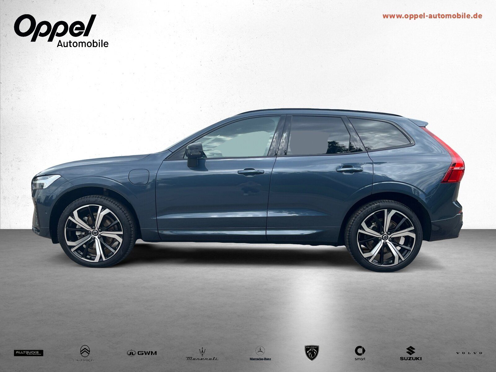 Volvo XC 60 T8 AWD Ultimate Dark AHK+RFK+PANO+SITZHZG