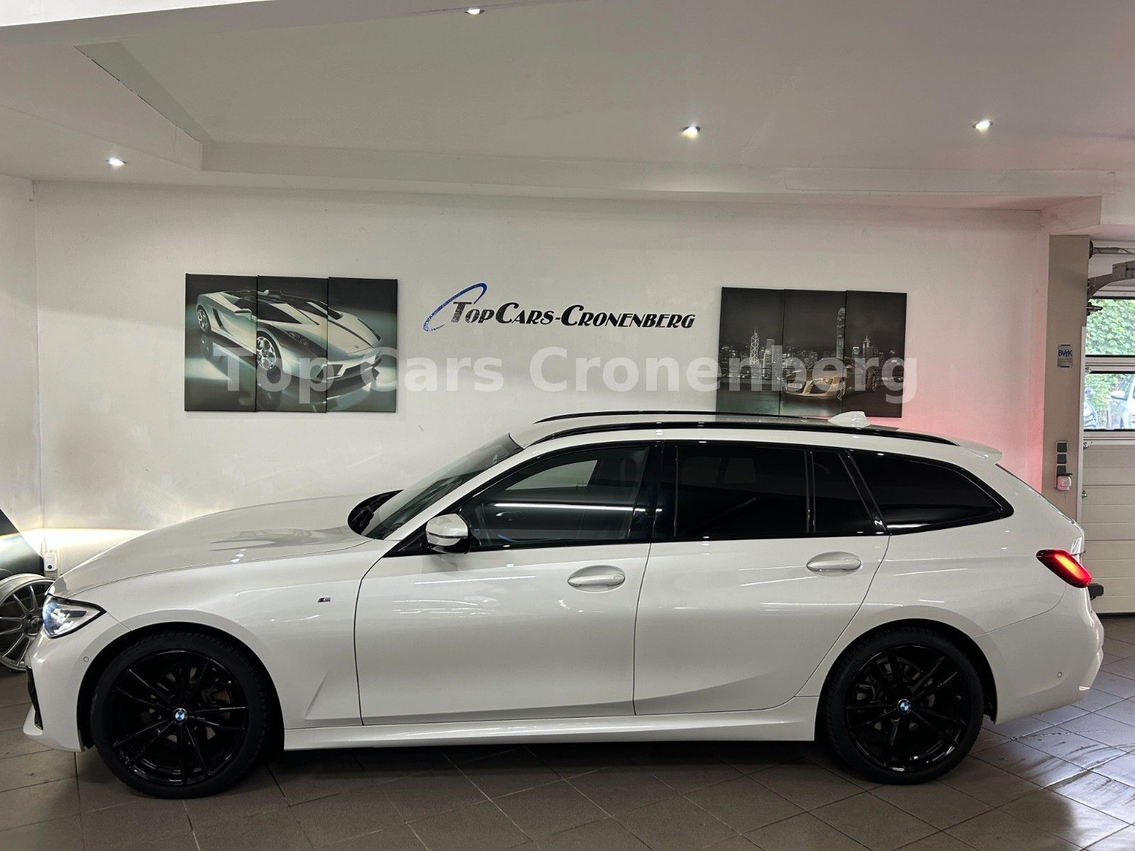 BMW 320d xDrive M Sportpaket - Samsaru's Car Outlet