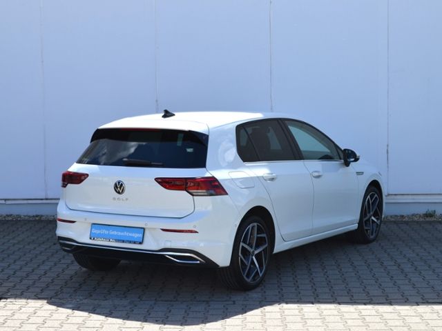 Volkswagen Golf VIII 1.5 TSI Style - Samsaru's Car Outlet