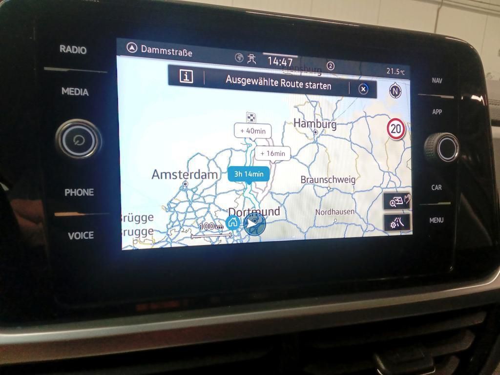 Volkswagen T-Roc Life 1.5 TSI DSG - Samsaru's Car Outlet
