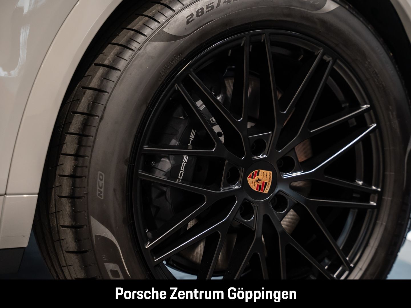 Porsche Cayenne E-Hybrid Coupe BOSE Luftfederung LED