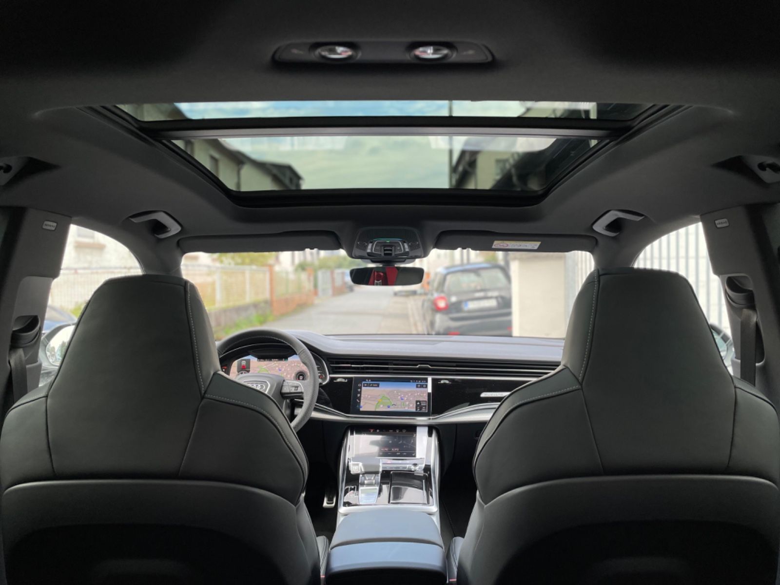 Audi Q8 50 TDI SLine - Samsaru's Car Outlet