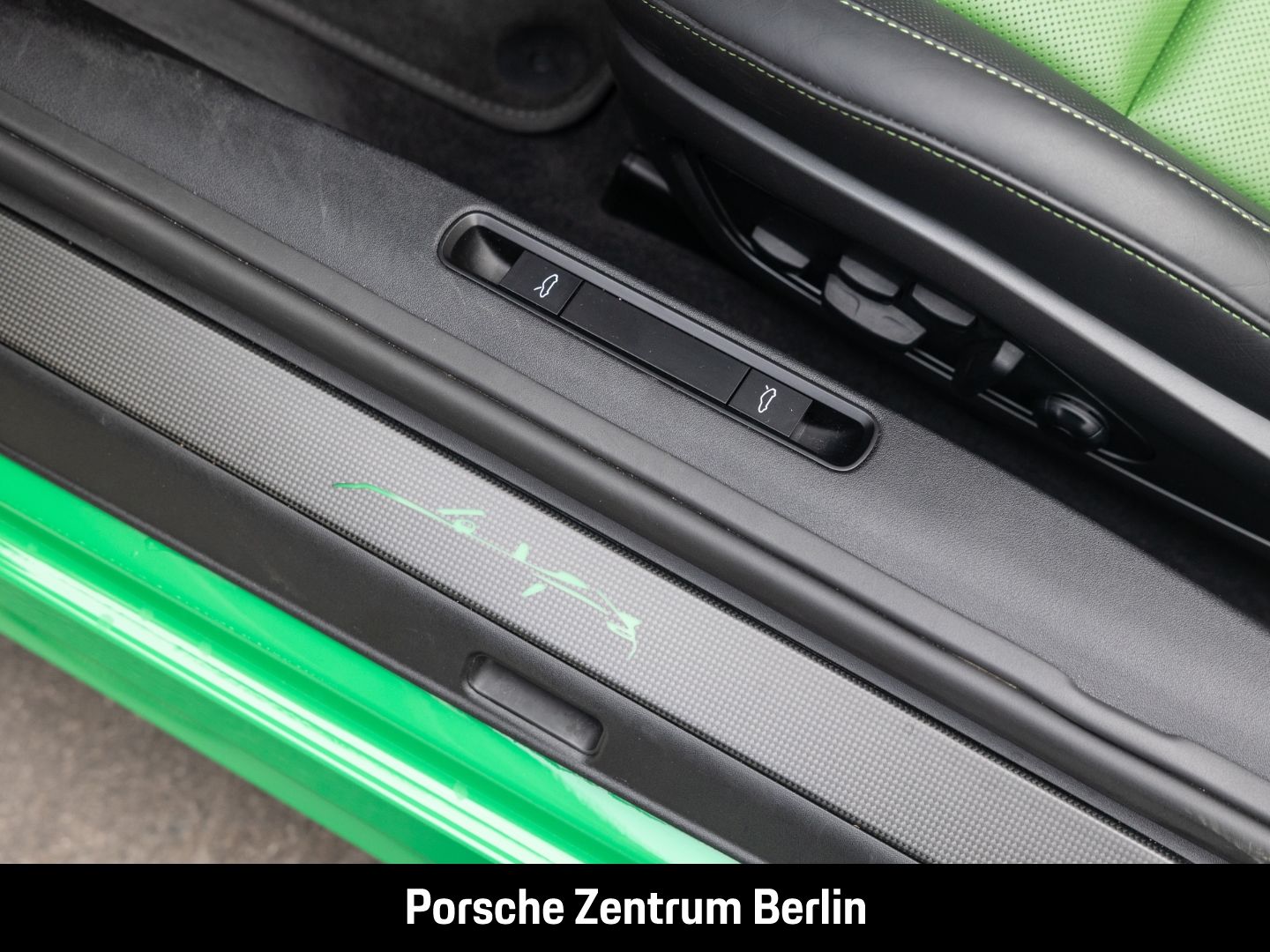 Porsche 992 911 Turbo S Cabrio Sportabgas Liftsystem-VA