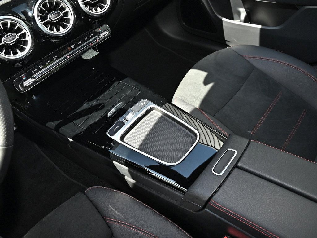 Mercedes-Benz CLA 250 SB 4M AMG Sport Premium - Samsaru's Car Outlet