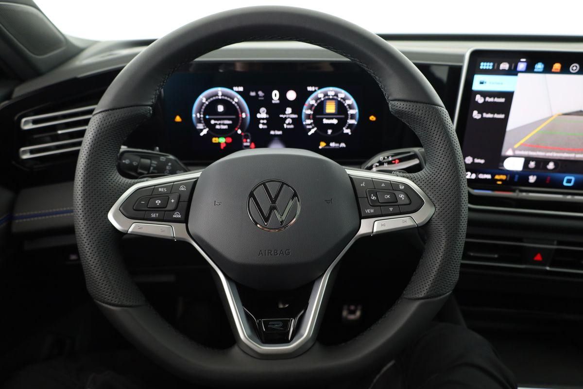 Volkswagen Tiguan TDI DSG 4M R-LINE Black, 20-Zoll, Pano, L