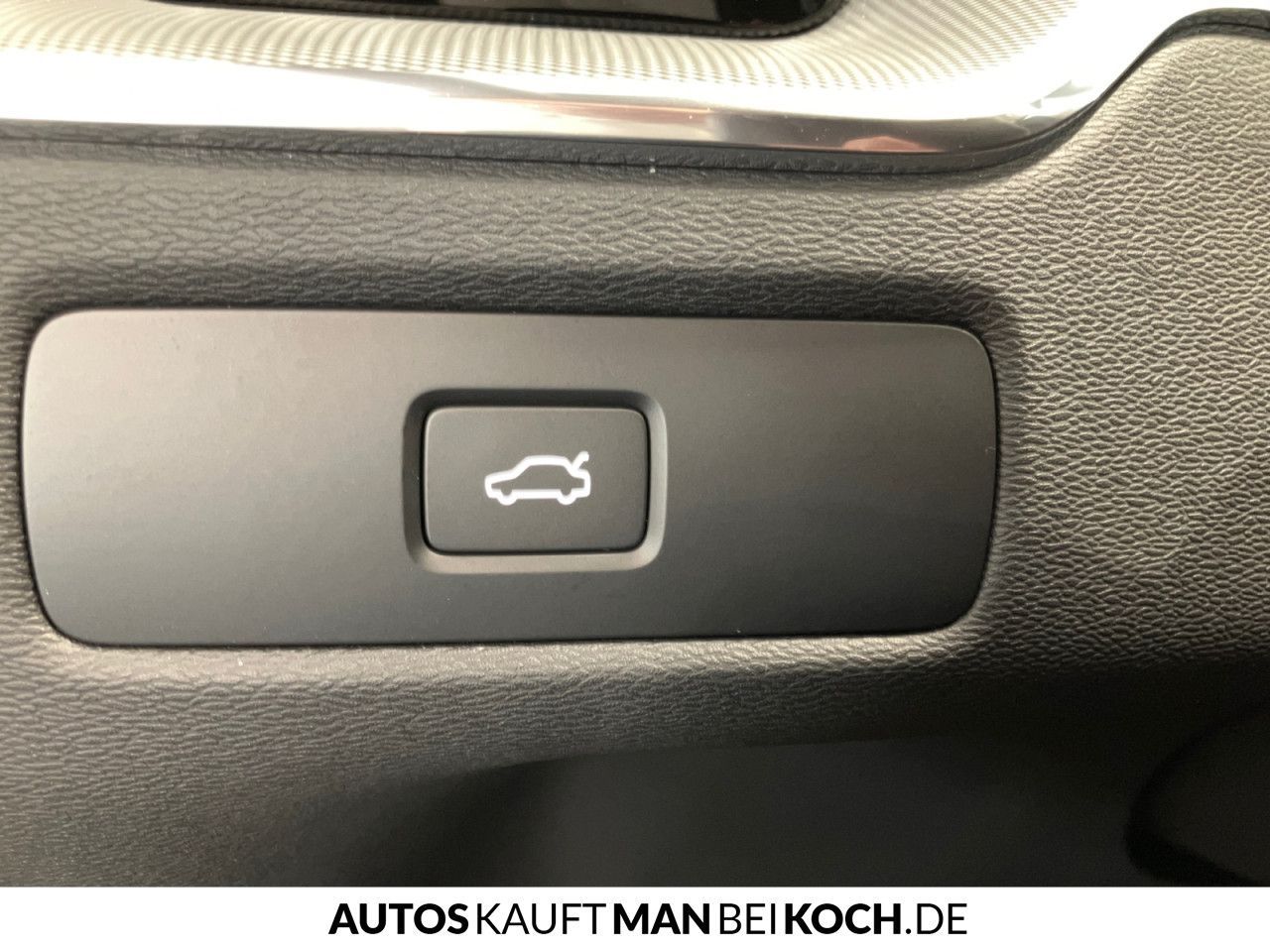 Volvo XC60 B5 AWD PlusDark ACC BLIS AHK 4xSHz VLED H&K