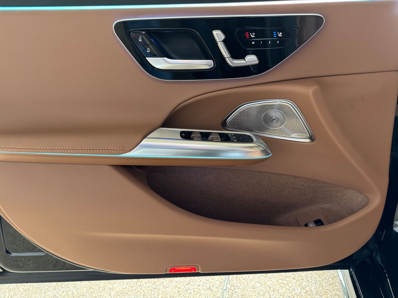 Mercedes-Benz E 220 d 4Matic AMG PremiumPlus - Samsaru's Car Outlet