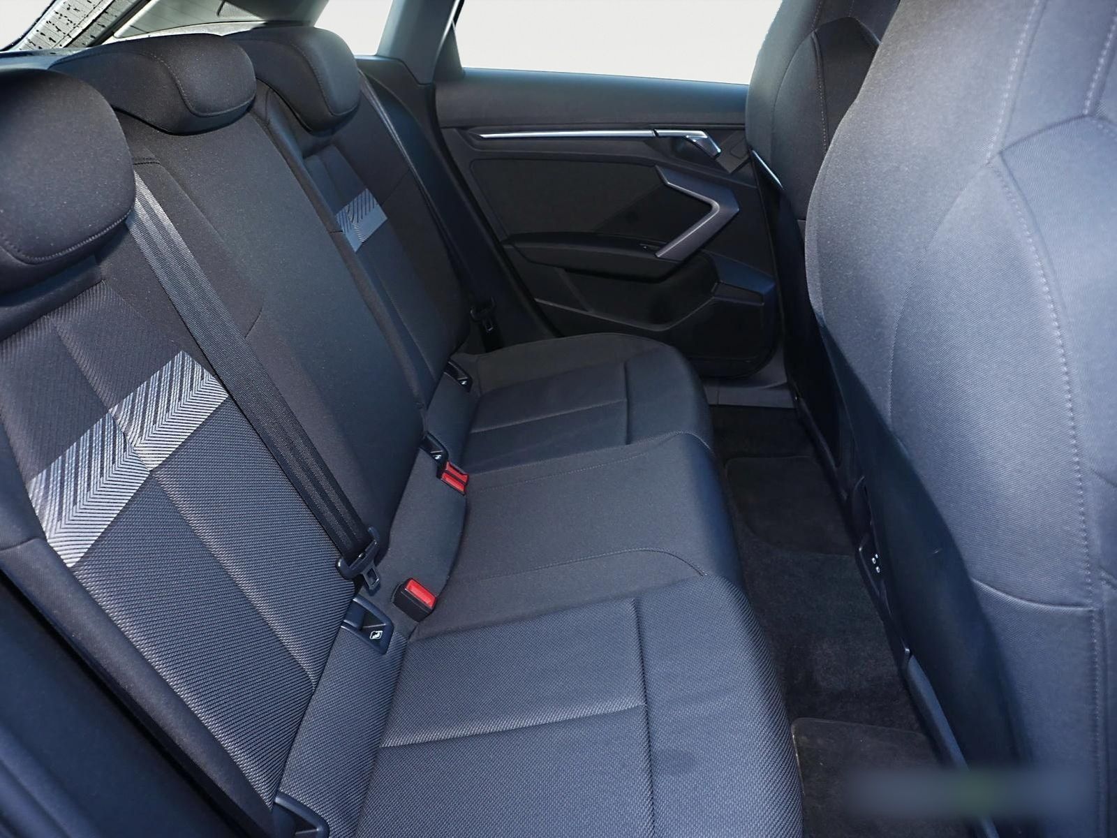 Audi A3 Sportback 35 TFSI S line - Samsaru's Car Outlet