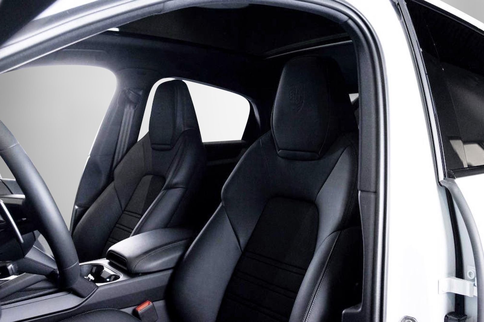 Porsche Cayenne Coupe E-Hybrid 470HP Pass.Display Panora