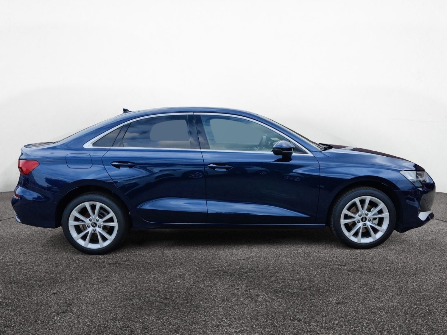 Audi A3 Limo 30 TFSI advanced - Samsaru's Car Outlet