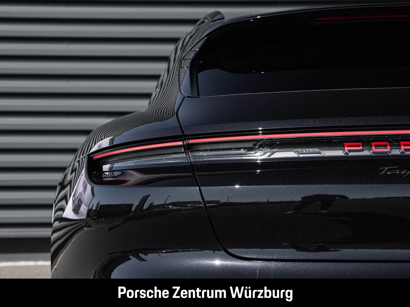 Porsche Taycan GTS Sport Turismo HA-Lenkung InnoDrive