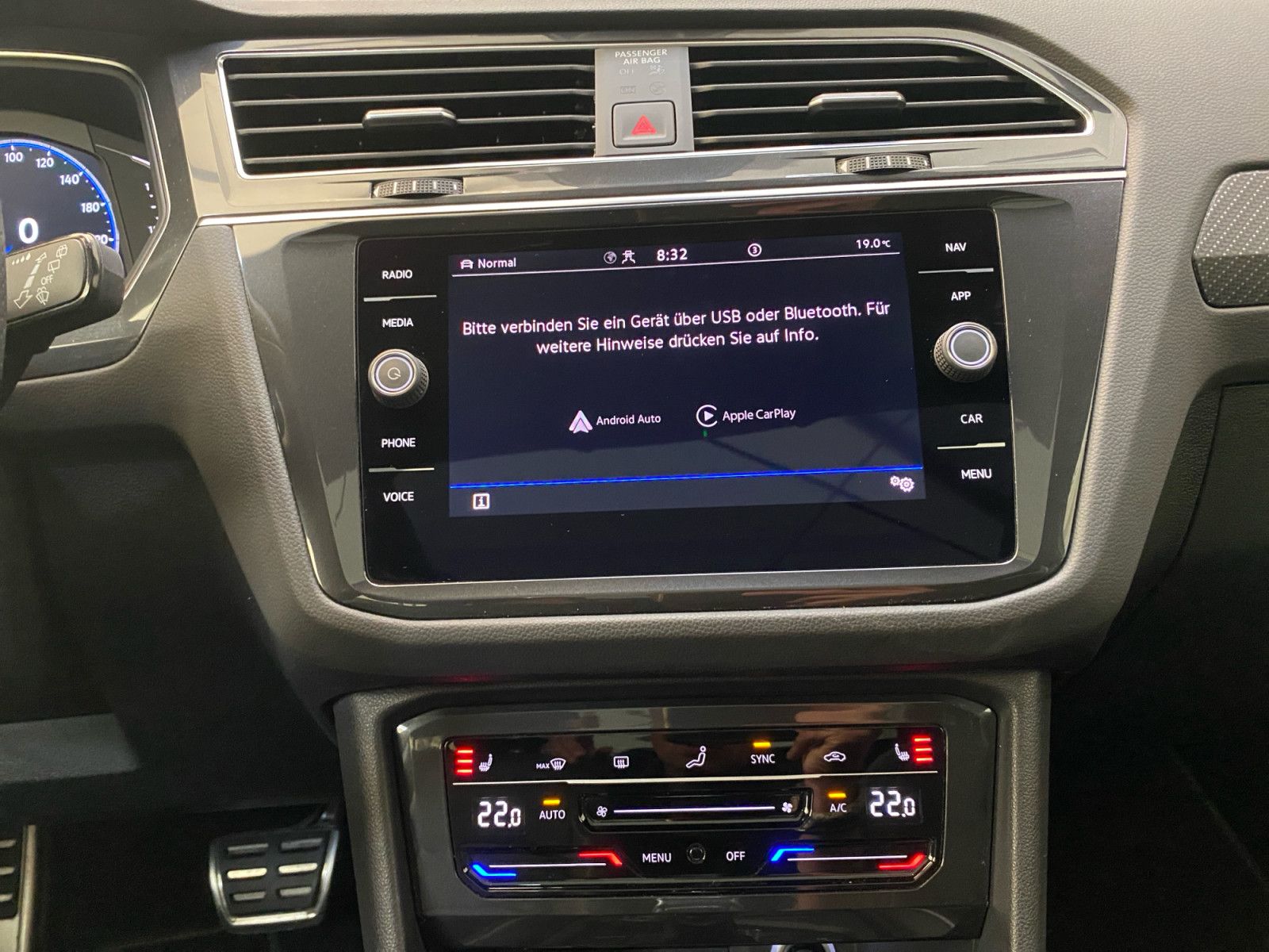 Volkswagen Tiguan 2.0TDI R-Line 4M BlackStyle Pano 360° HUD