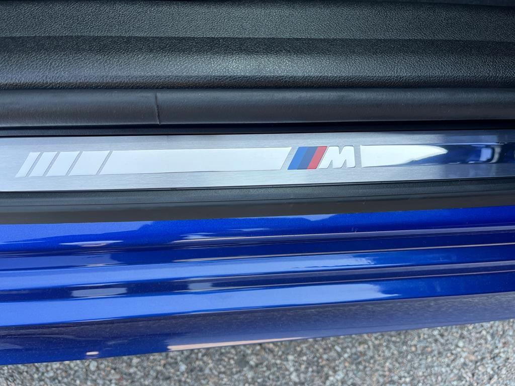 BMW 330e Touring xDrive M Sport AHK+ACC+Inno+Pano+