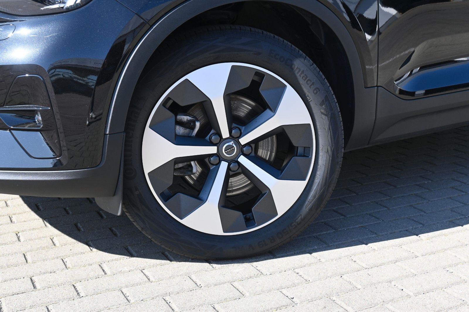 Volvo XC40 B4 DSG Ultra Dark*PANO*RFK*ACC*AHK